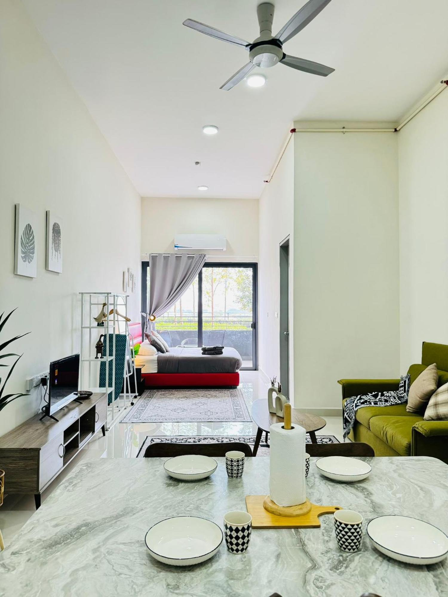 Coresoho Suite By Bkastaycation Kotawarisan Sepang Klia Airport, Free Wifi Exterior photo